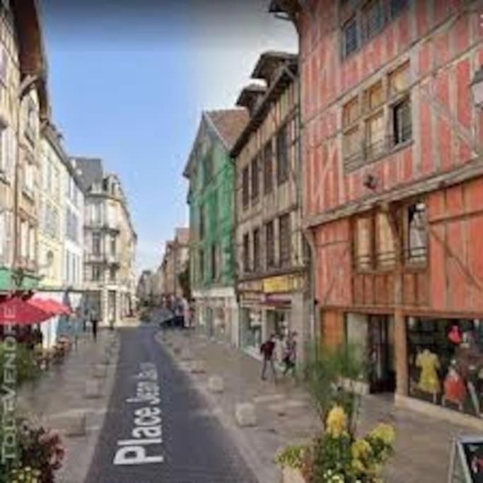 Cocoon Standing - Coeur Historique De Troyes Leilighet Eksteriør bilde